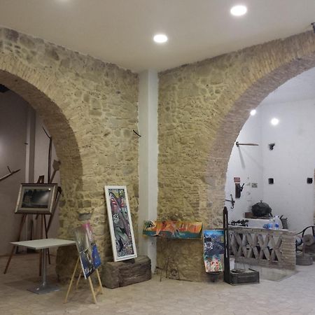 Palazzo Madeo - Residenza D'Epoca Panzió Crosia Kültér fotó