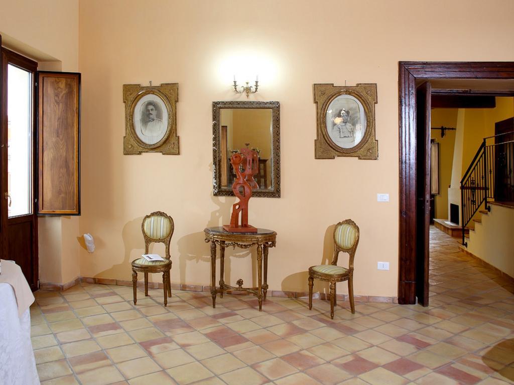 Palazzo Madeo - Residenza D'Epoca Panzió Crosia Kültér fotó
