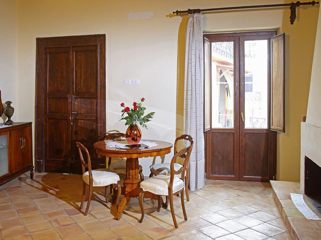 Palazzo Madeo - Residenza D'Epoca Panzió Crosia Kültér fotó