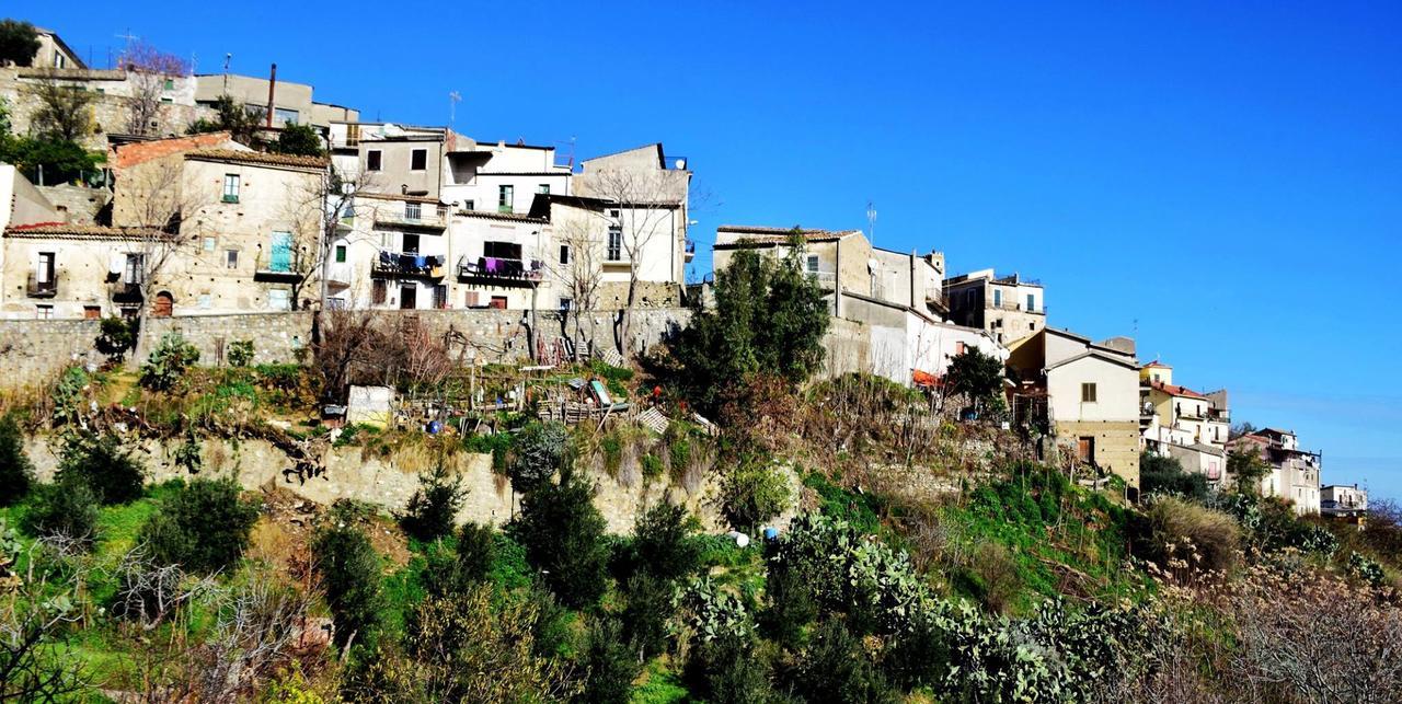 Palazzo Madeo - Residenza D'Epoca Panzió Crosia Kültér fotó